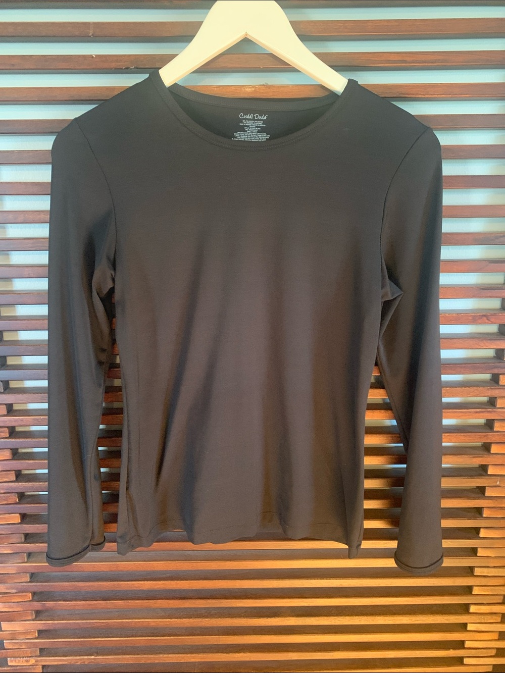 🎉NEW LISTING!🎉Cuddle Duds Crew Neck Top